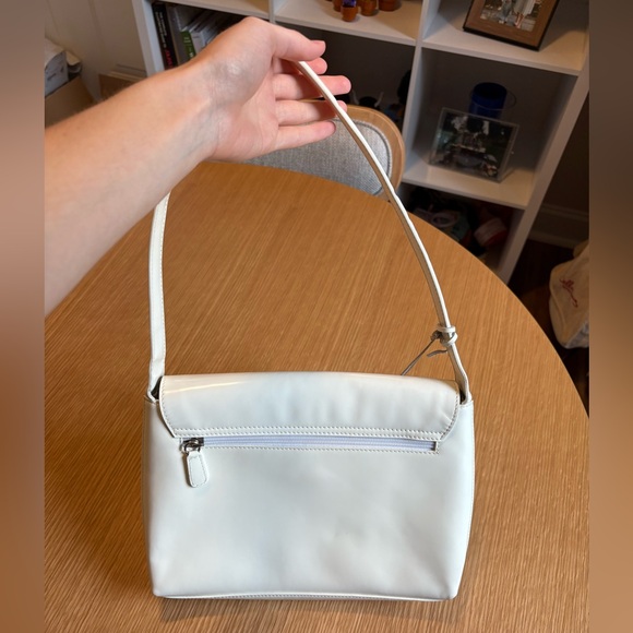 Hardy Amies White Shoulder Bag - Picture 3 of 9